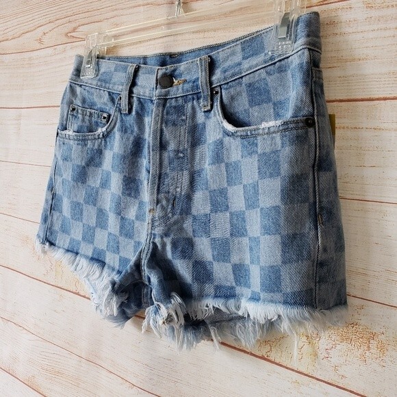Carmar Checkered Distressed/Frayed 5-Pocket Button Fly Jean/Denim Shorts - Picture 2 of 9